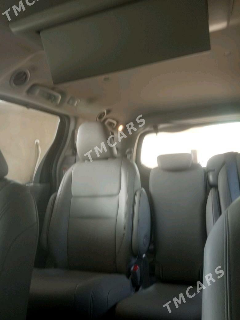 Toyota Sienna 2019 - 490 000 TMT - Balkanabat - img 2