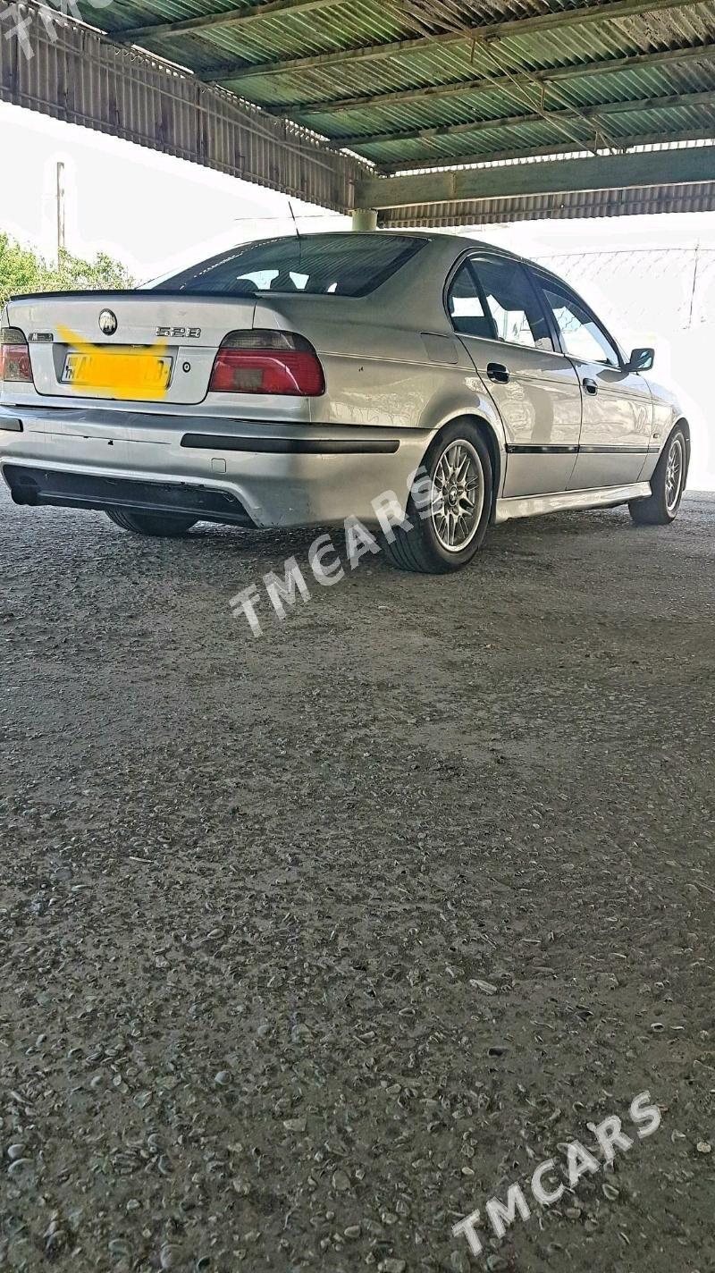 BMW 528 1997 - 70 000 TMT - Дянев - img 3