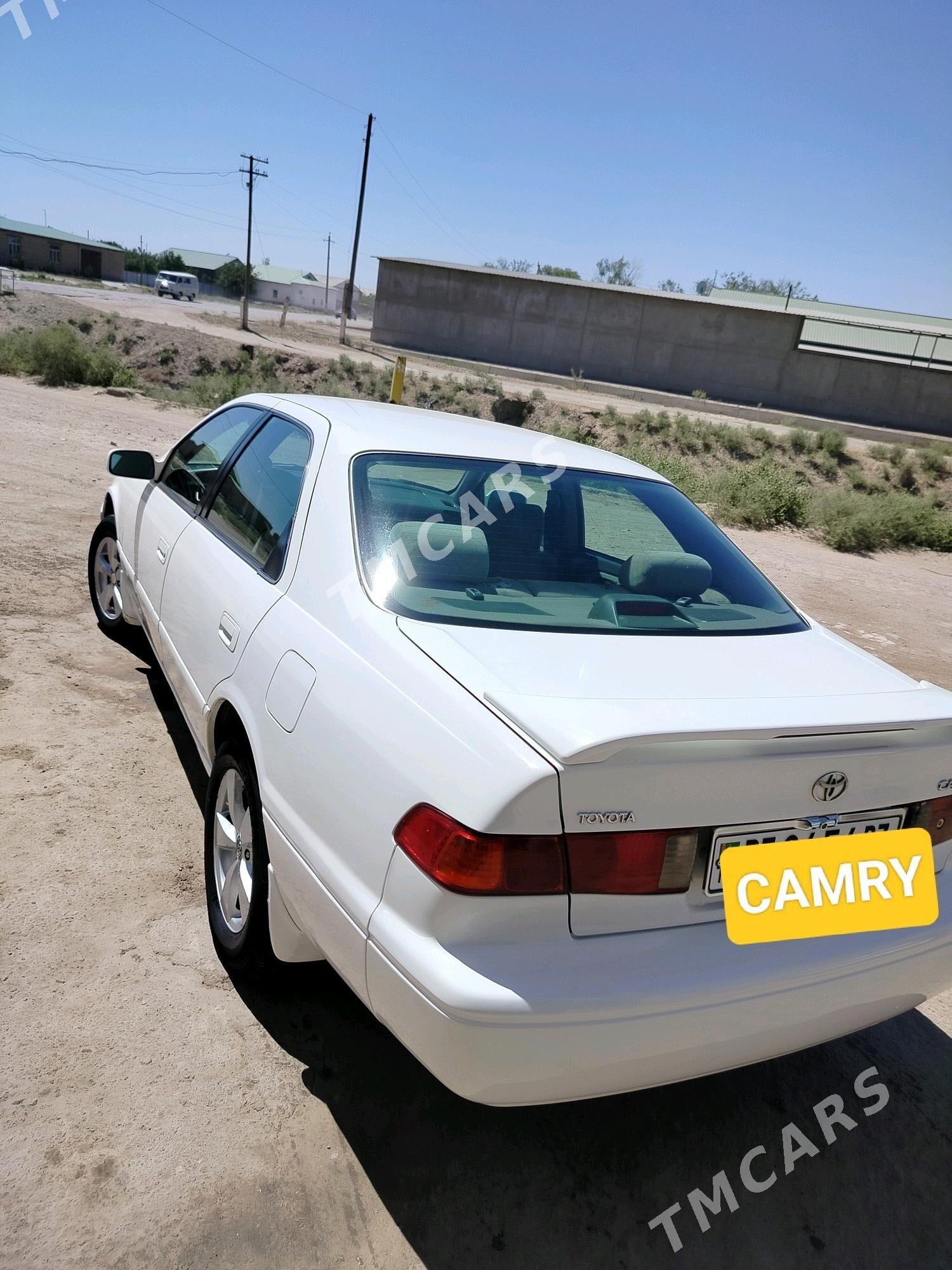 Toyota Camry 2001 - 142 000 TMT - Köneürgenç - img 2