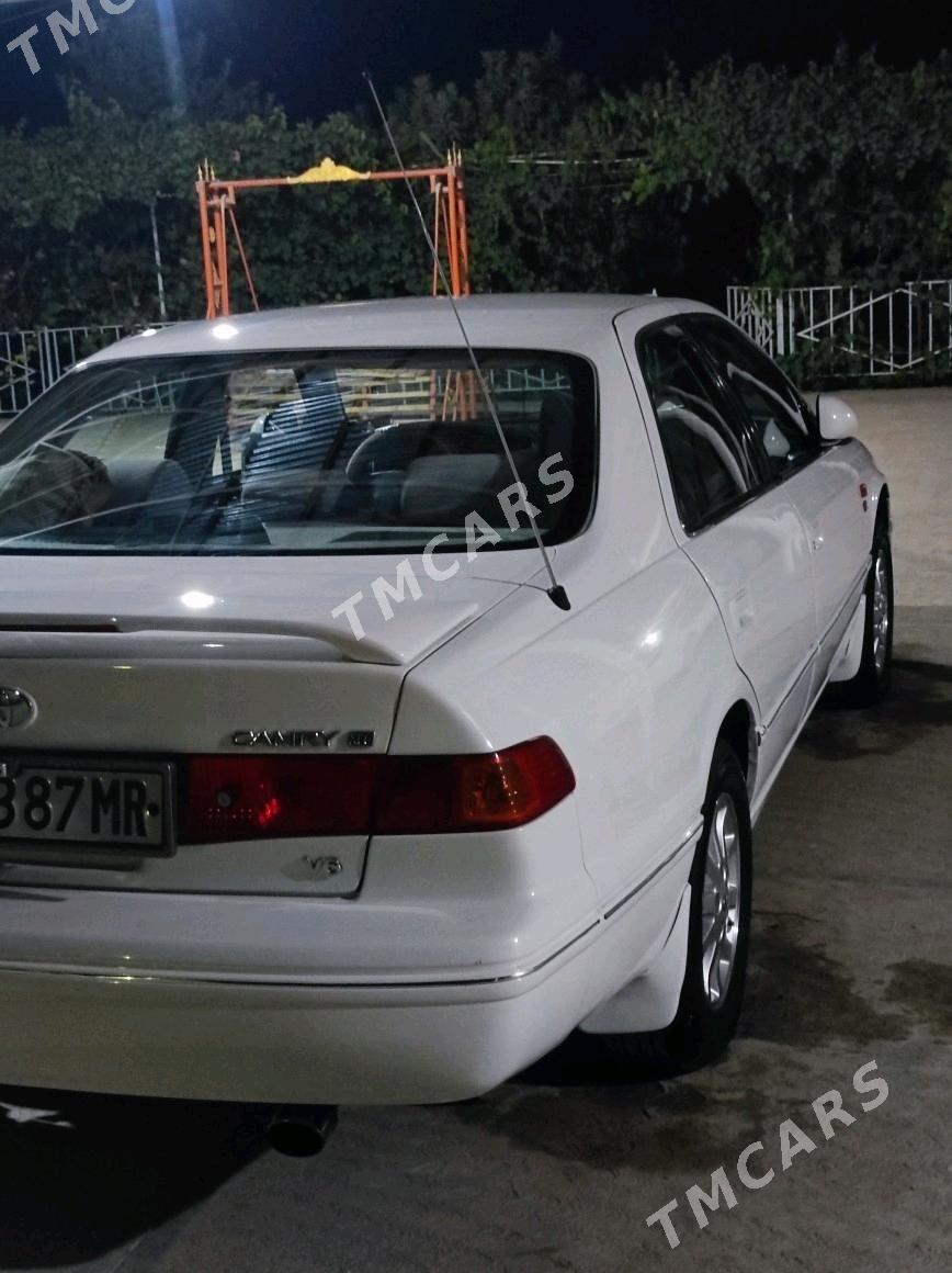 Toyota Camry 2001 - 125 000 TMT - Ýolöten - img 4