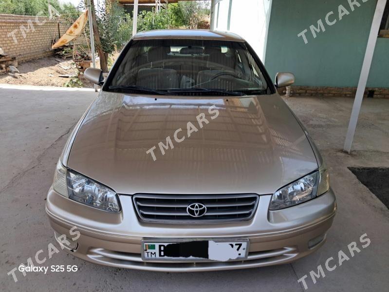 Toyota Camry 2001 - 130 000 TMT - Гороглы (Тагта) - img 4