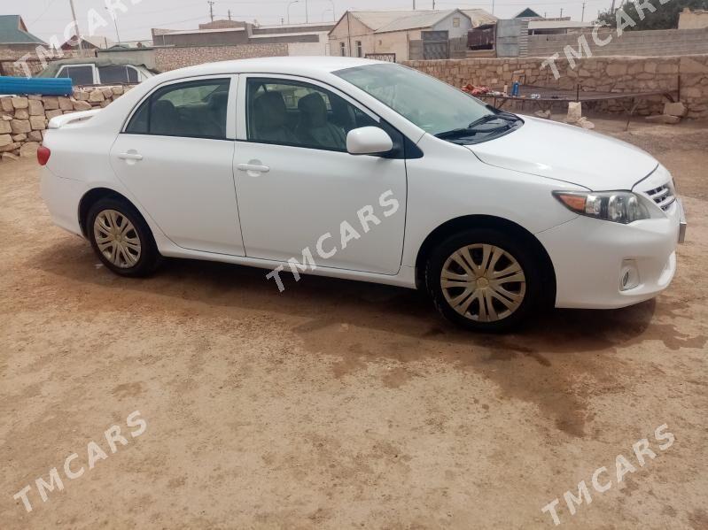 Toyota Corolla 2010 - 138 000 TMT - Туркменбаши - img 3