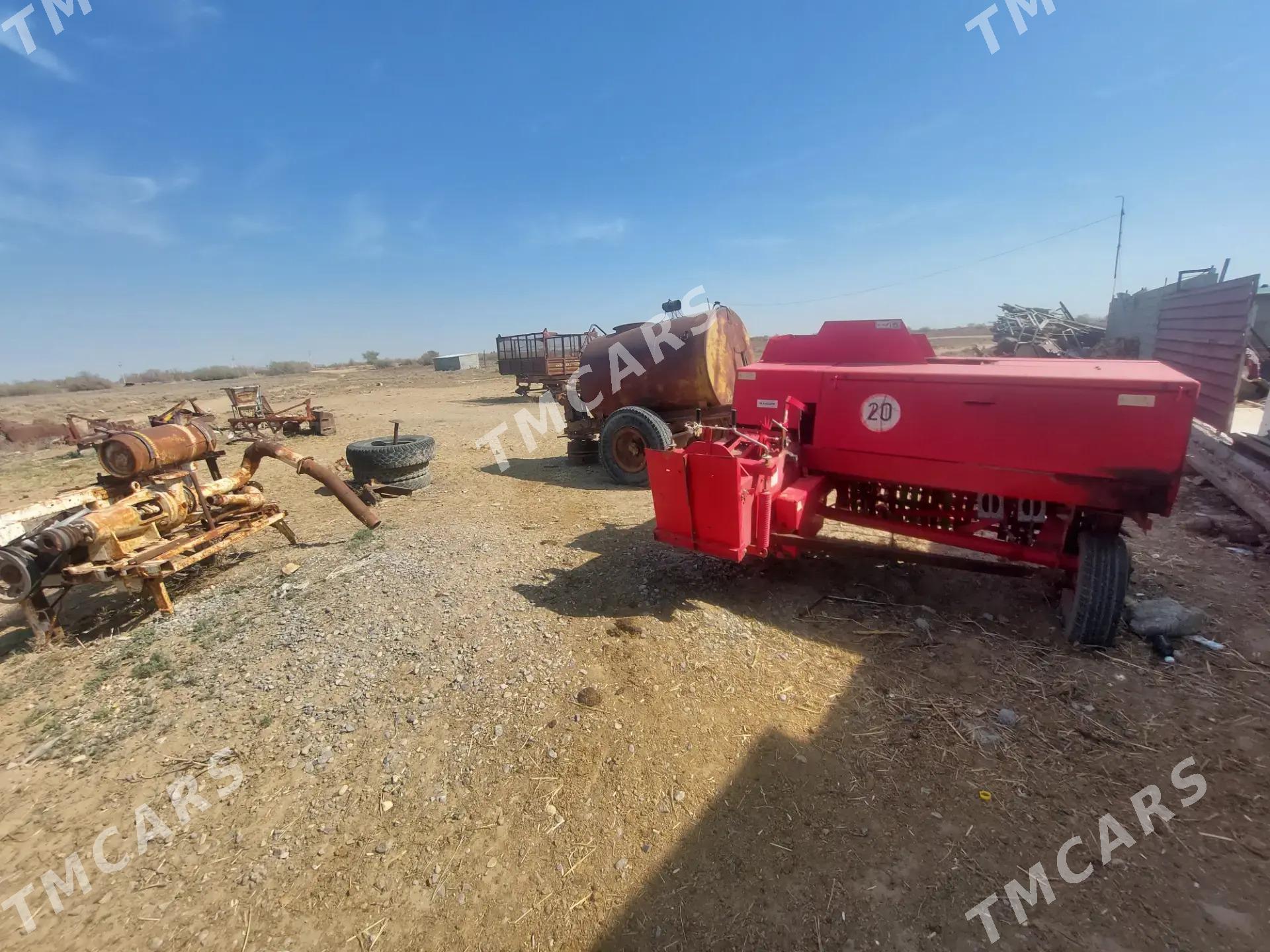 MTZ 82 2015 - 600 000 TMT - Ak bugdaý etraby - img 10