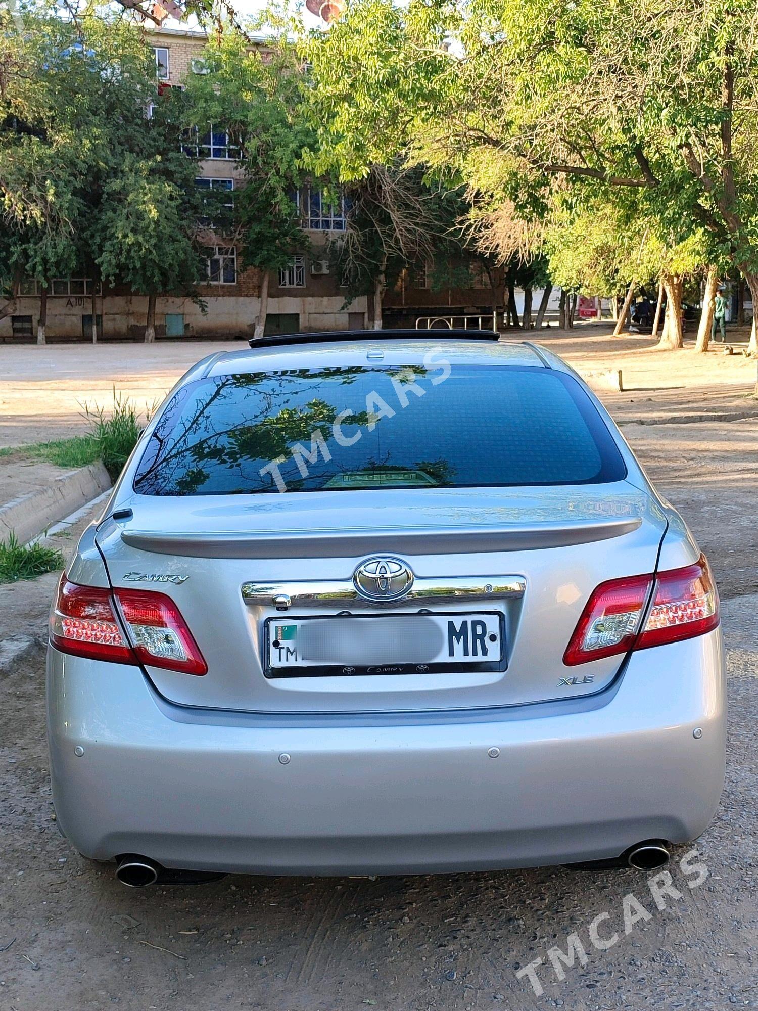 Toyota Camry 2011 - 240 000 TMT - Мары - img 7