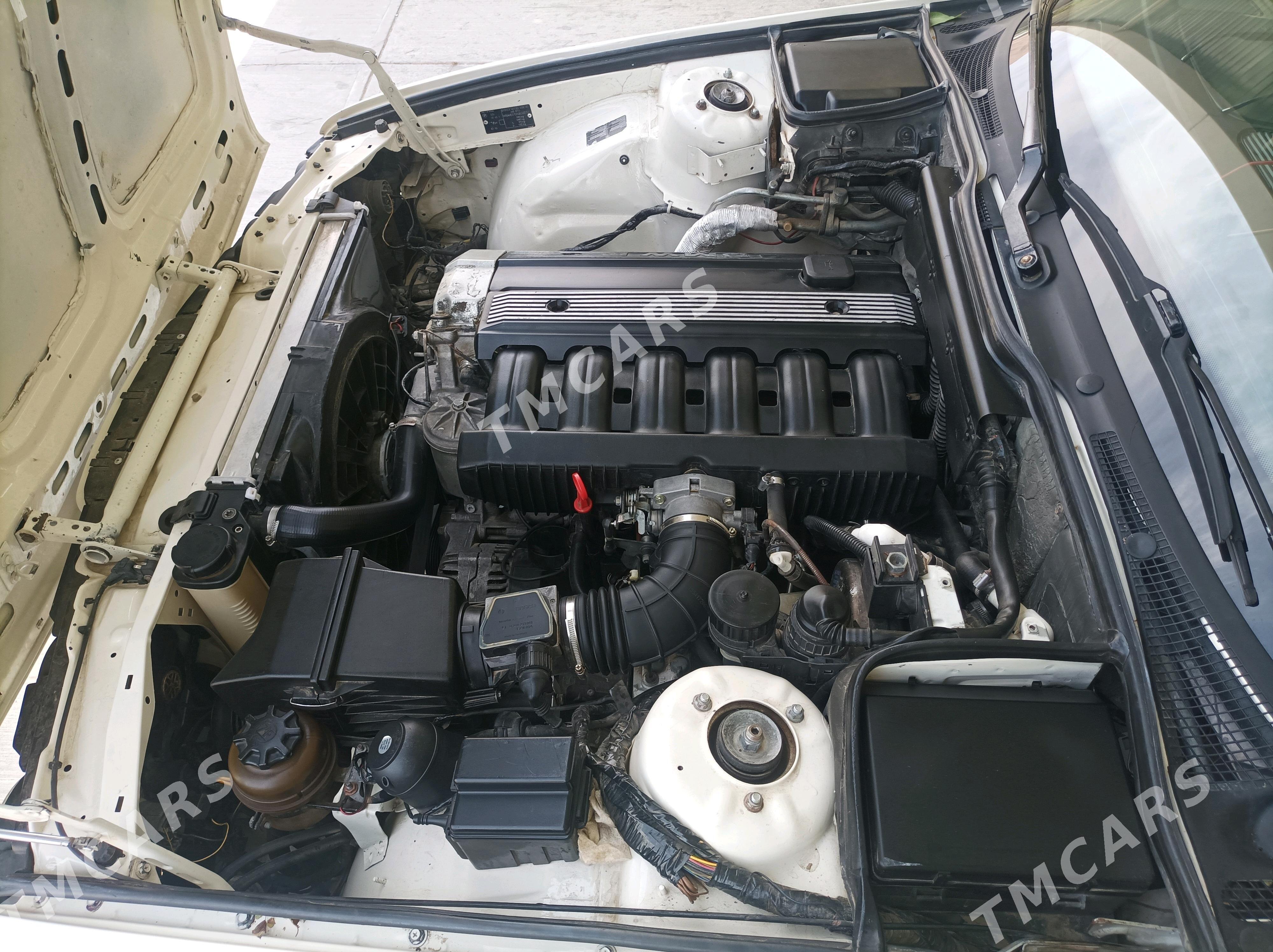 BMW 525 1993 - 69 000 TMT - Балканабат - img 4