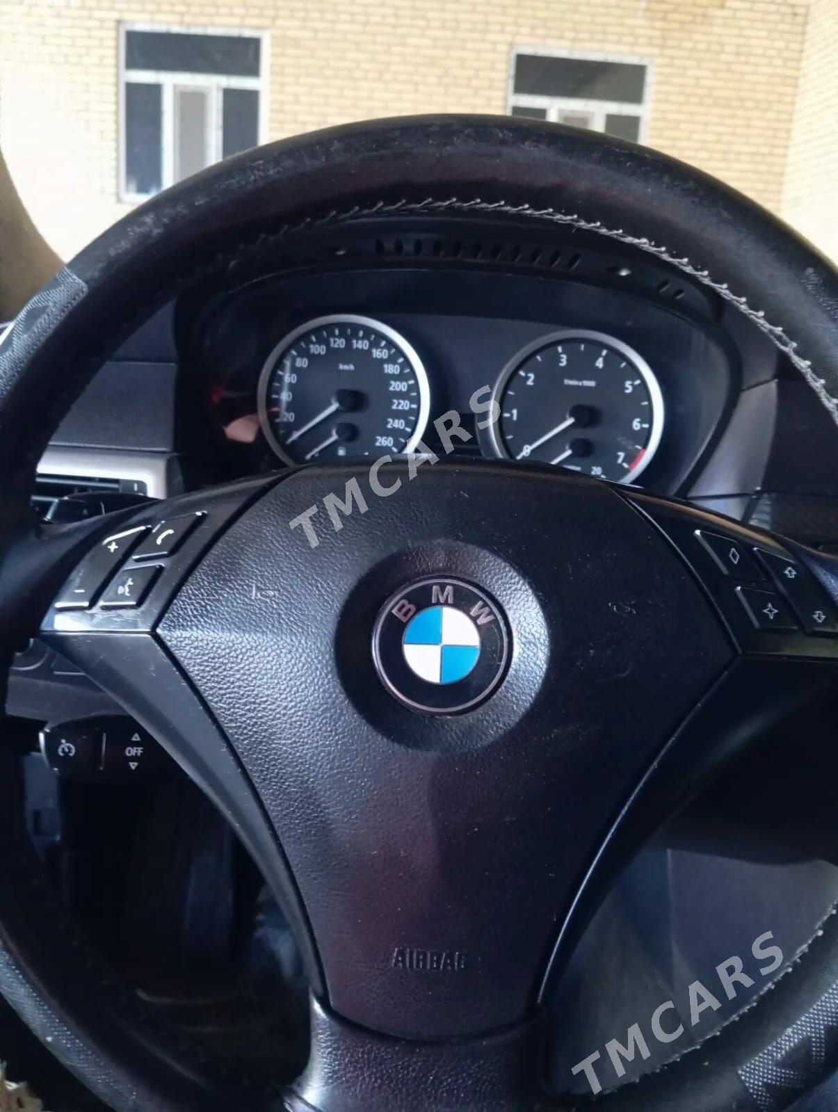 BMW E60 2004 - 170 000 TMT - Туркменабат - img 5