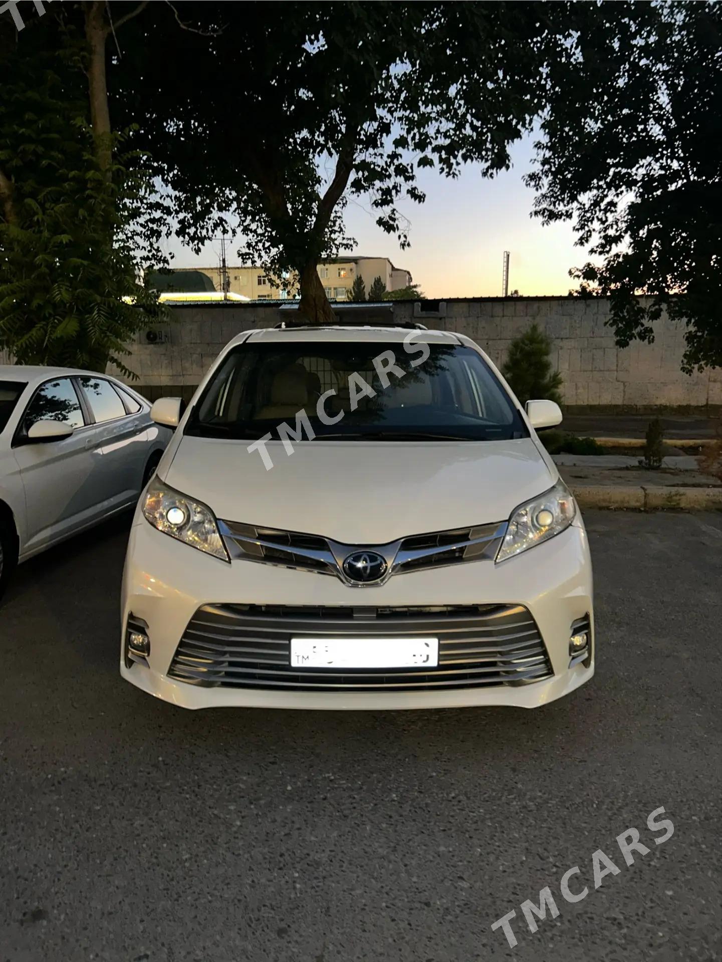 Toyota Sienna 2019 - 438 000 TMT - 10 мкр - img 4