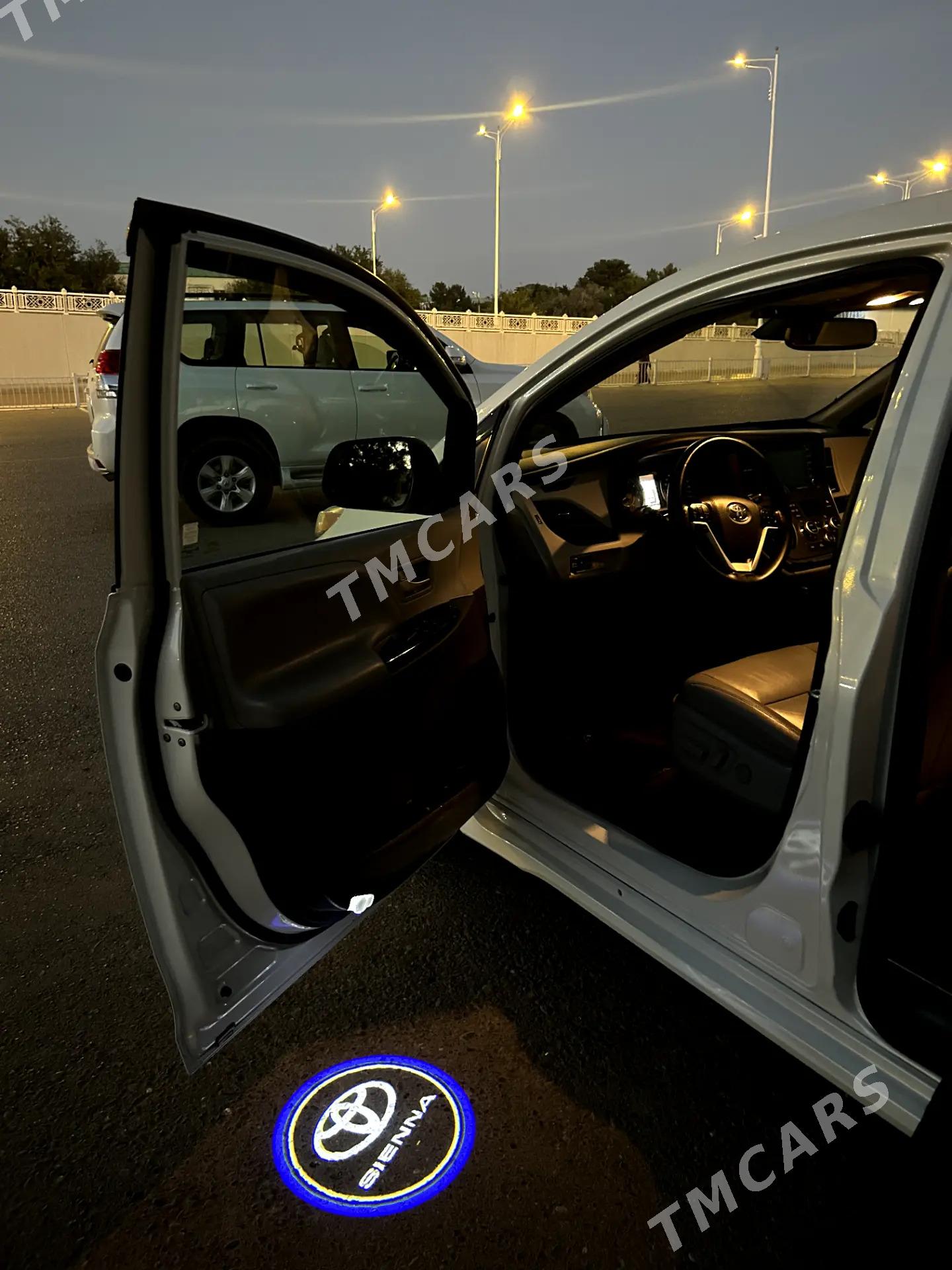 Toyota Sienna 2019 - 438 000 TMT - 10 мкр - img 3