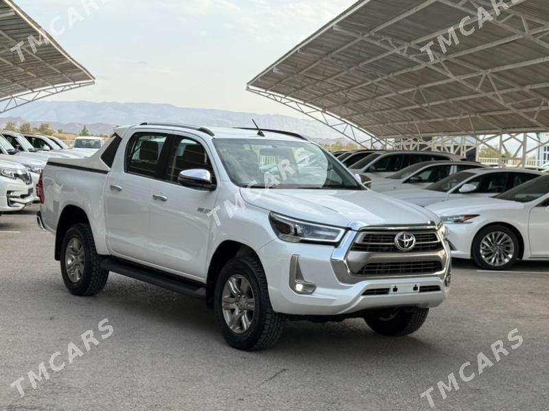 Toyota Hilux 2024 - 669 000 TMT - Aşgabat - img 6