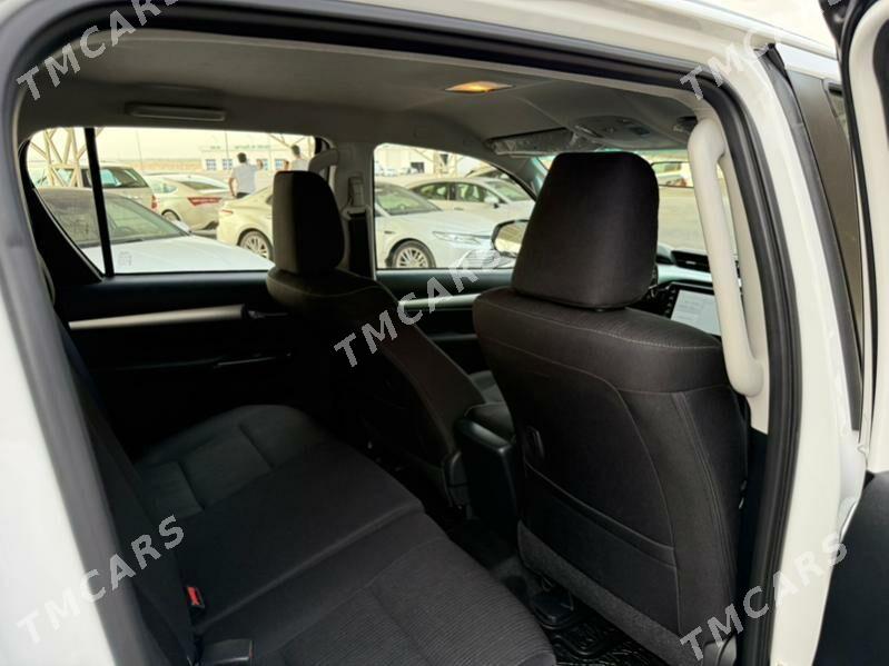Toyota Hilux 2024 - 669 000 TMT - Aşgabat - img 9