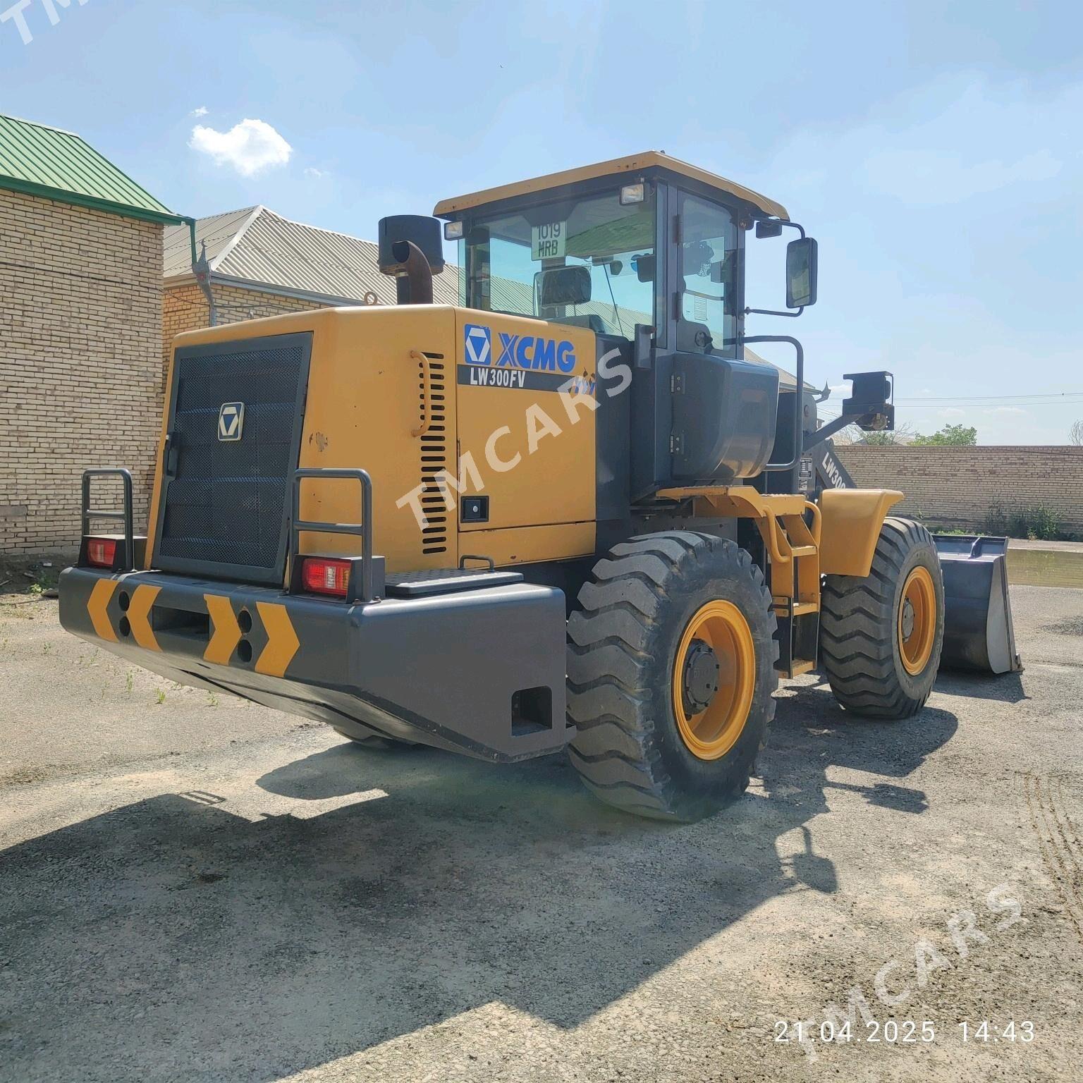 XCMG LW300F 2020 - 520 000 TMT - Векильбазар - img 5