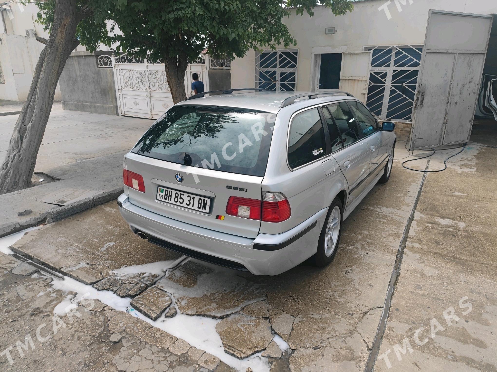 BMW E39 2002 - 130 000 TMT - Балканабат - img 6
