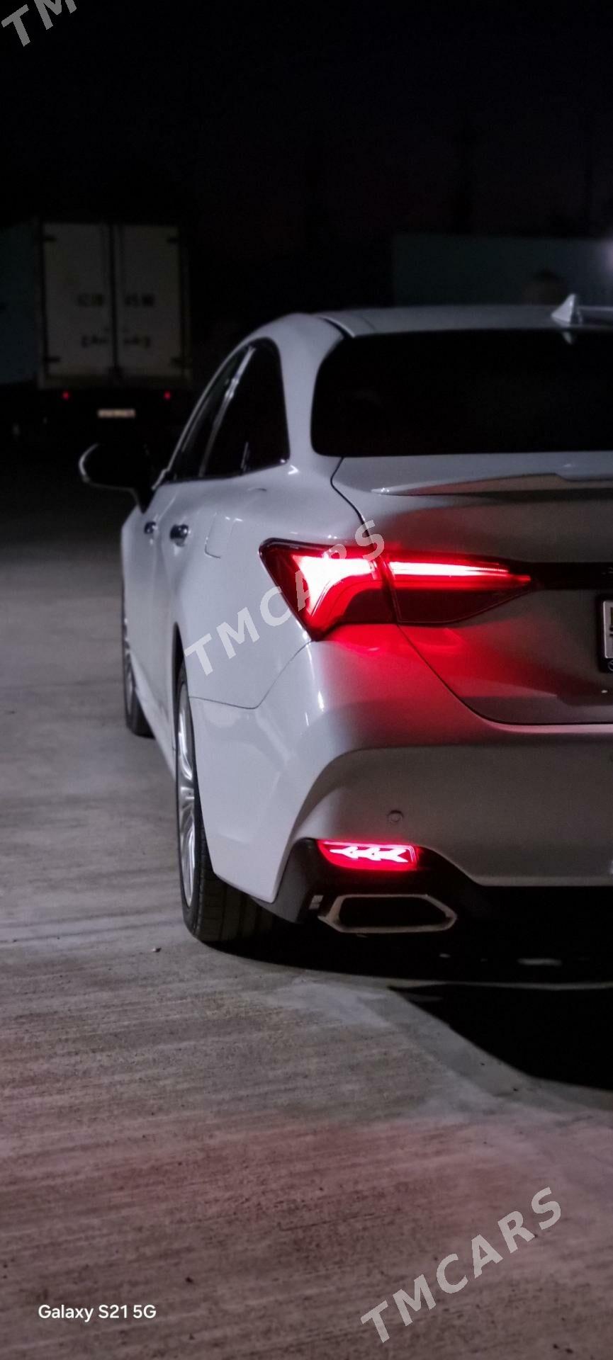 Toyota Avalon 2019 - 380 000 TMT - Байрамали - img 2