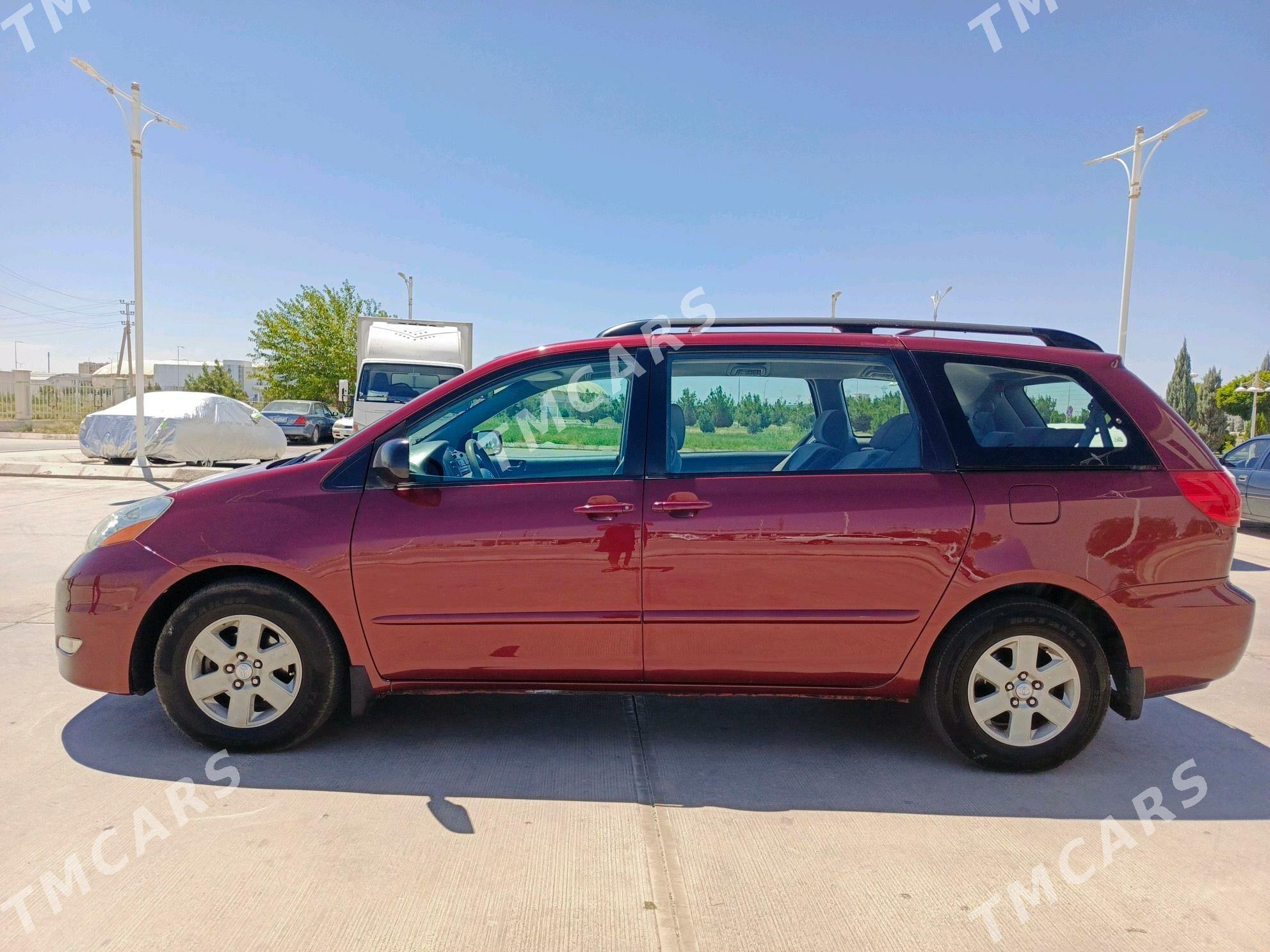 Toyota Sienna 2008 - 210 000 TMT - Дянев - img 10