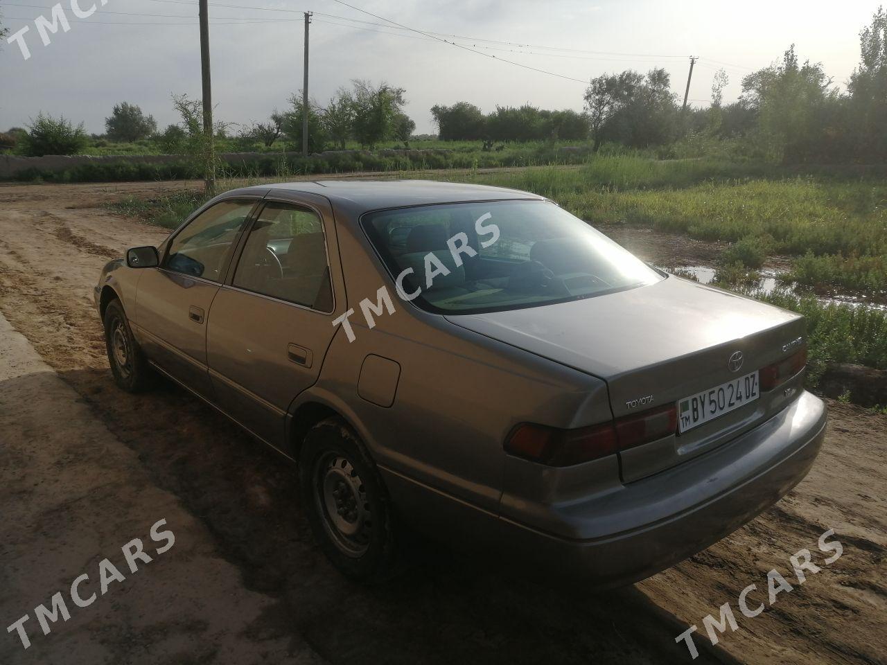 Toyota Camry 1999 - 113 000 TMT - Köneürgenç - img 4