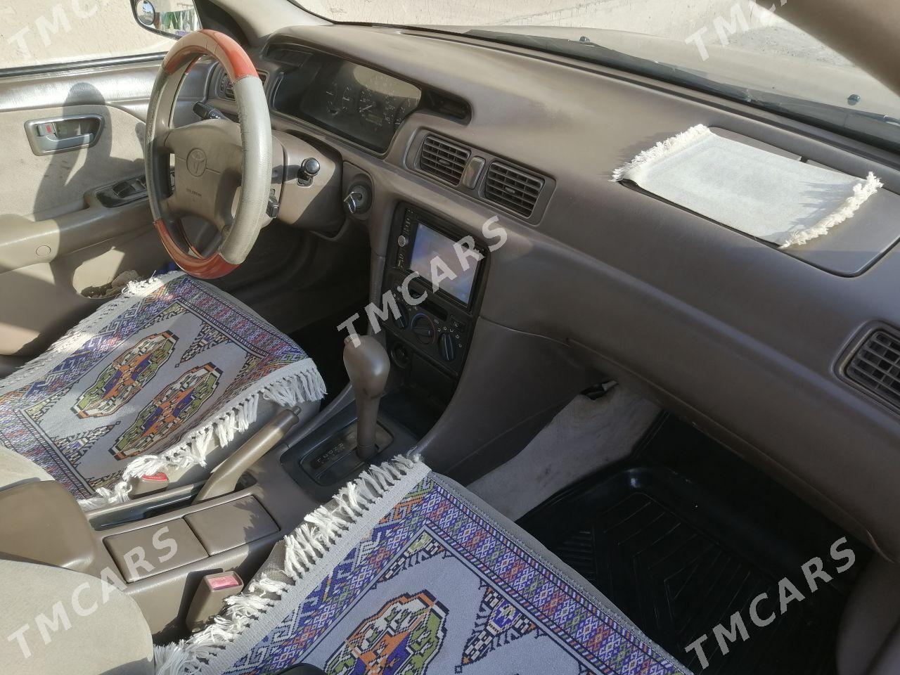Toyota Camry 1999 - 113 000 TMT - Köneürgenç - img 6