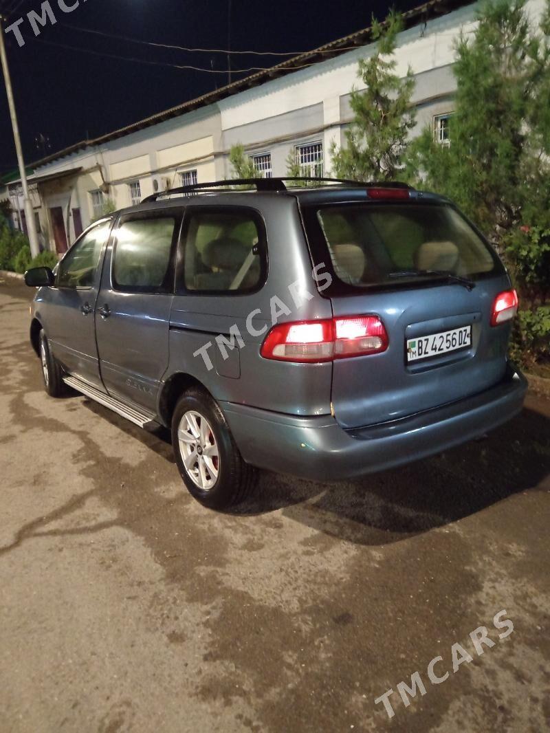 Toyota Sienna 2002 - 150 000 TMT - Дашогуз - img 2
