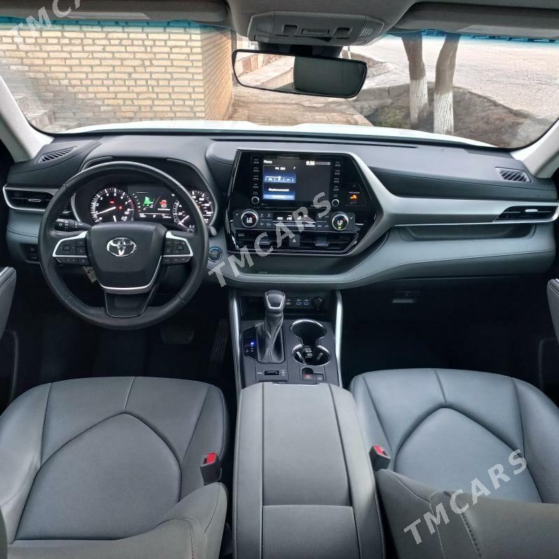 Toyota Highlander 2022 - 595 000 TMT - Мары - img 5