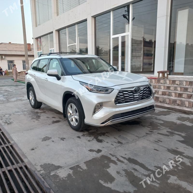 Toyota Highlander 2022 - 595 000 TMT - Мары - img 7