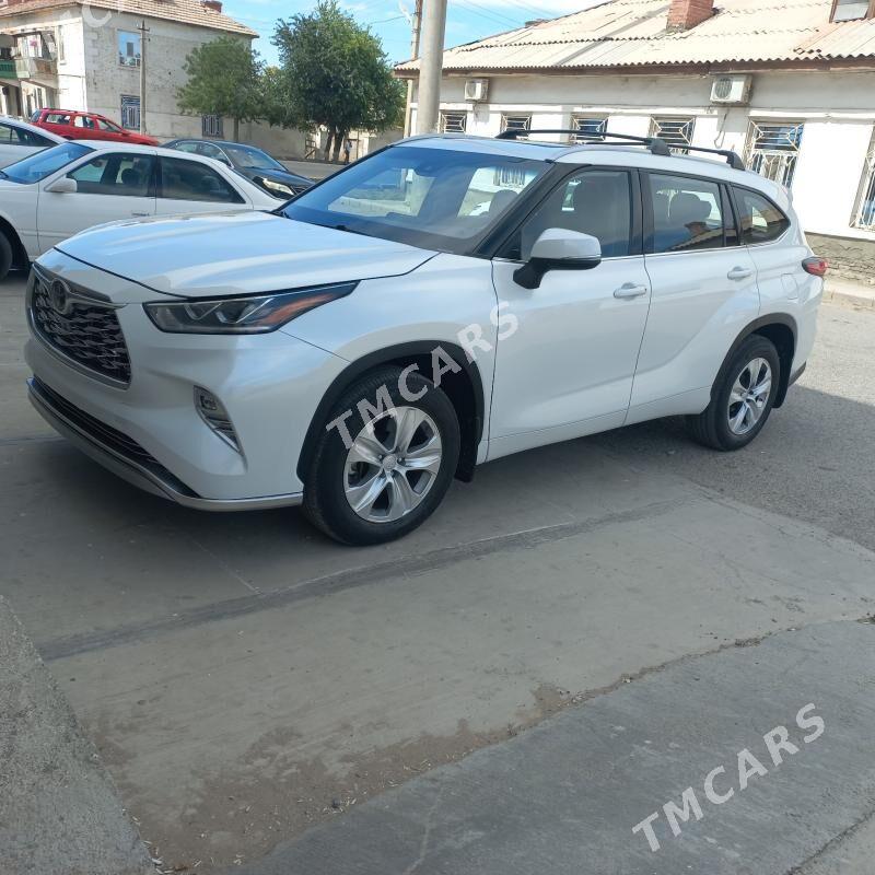 Toyota Highlander 2022 - 595 000 TMT - Мары - img 6