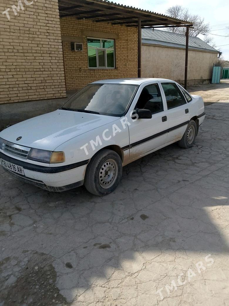 Opel Vectra 1990 - 32 000 TMT - Кака - img 8