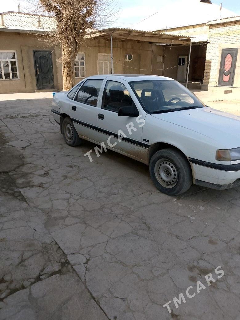 Opel Vectra 1990 - 32 000 TMT - Кака - img 3