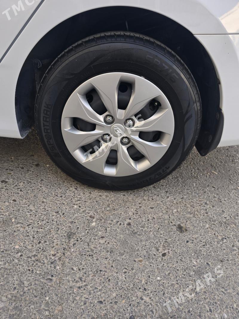 Hyundai Accent 2019 - 163 000 TMT - Aşgabat - img 9