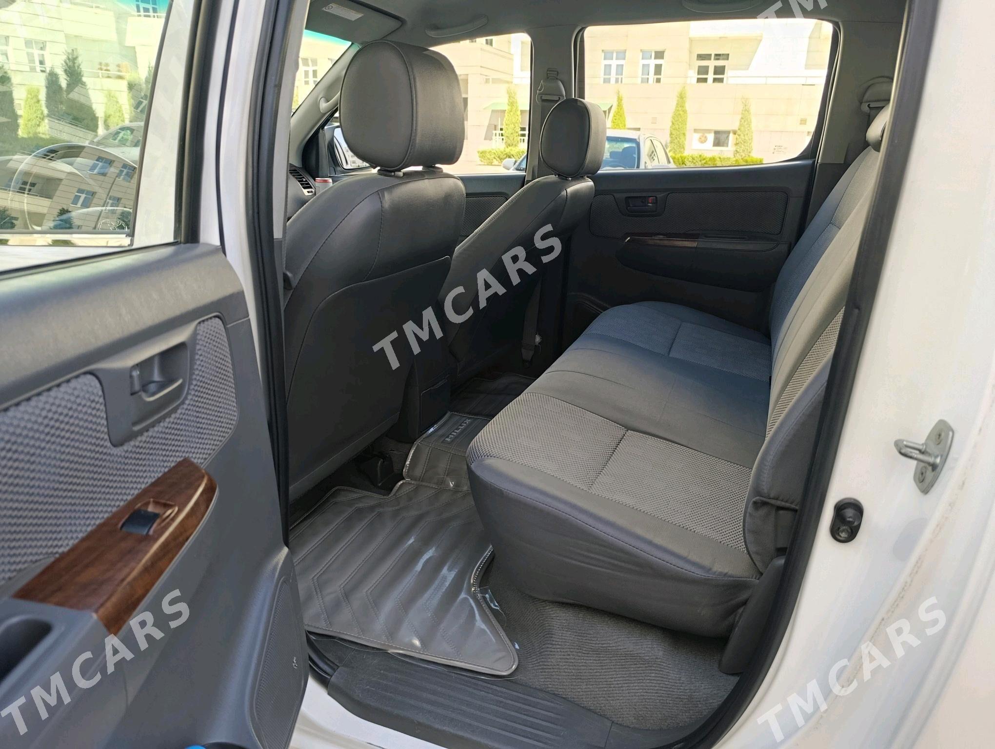 Toyota Hilux 2014 - 430 000 TMT - Mary - img 9
