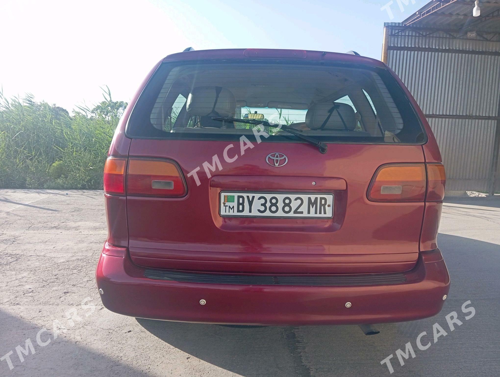 Toyota Sienna 2000 - 140 000 TMT - Мары - img 2