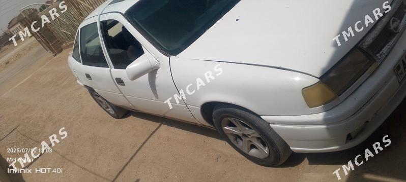 Opel Vectra 1991 - 16 000 TMT - Gumdag - img 2