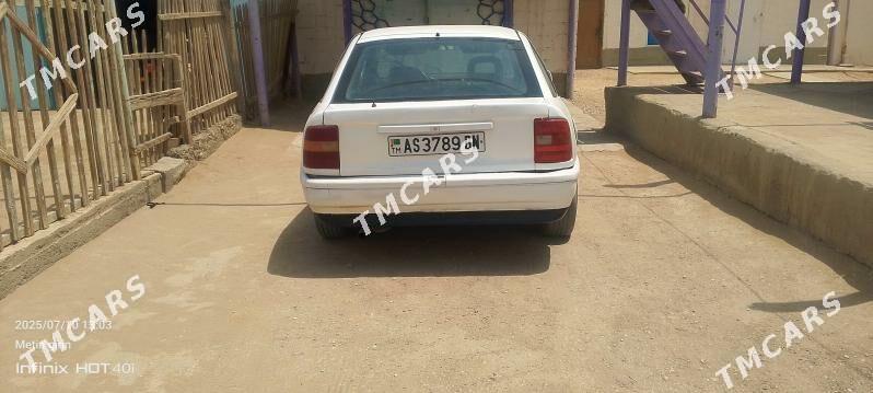 Opel Vectra 1991 - 16 000 TMT - Gumdag - img 3