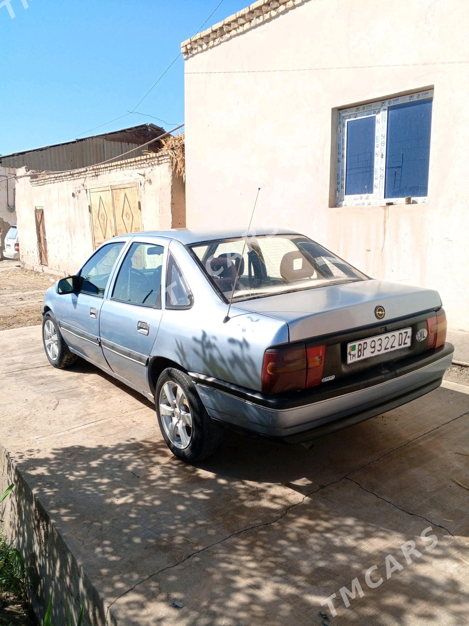 Opel Vectra 1991 - 18 000 TMT - Дашогуз - img 3