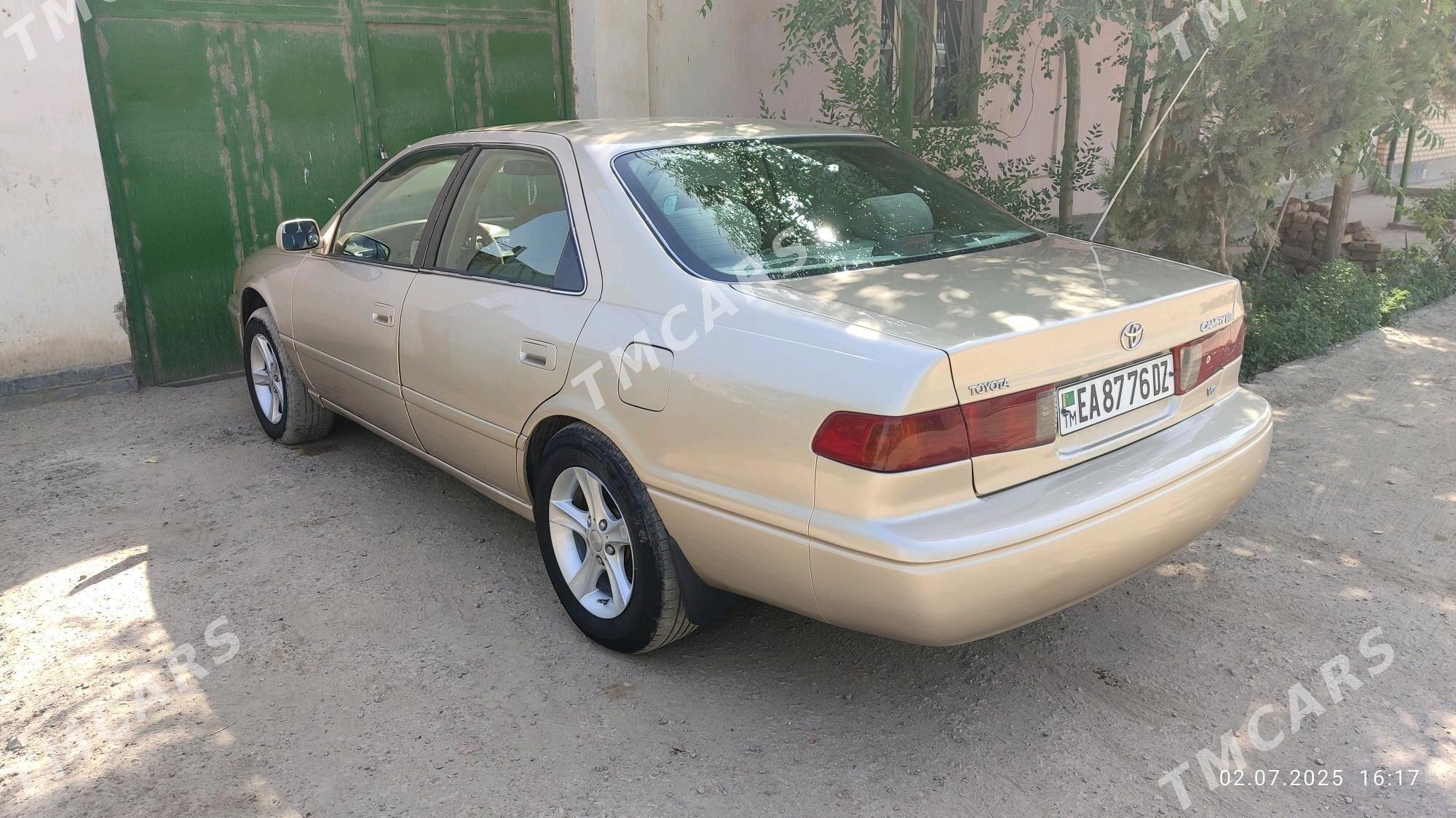 Toyota Camry 1999 - 120 000 TMT - Кёнеургенч - img 2