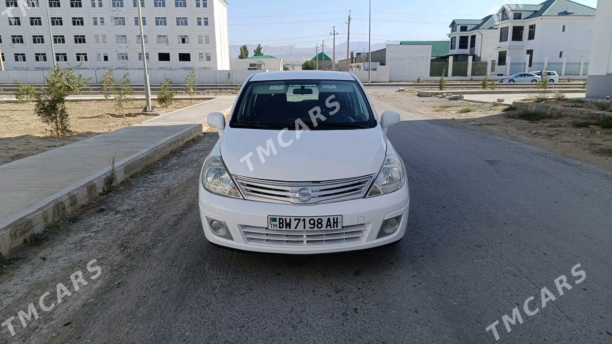 Nissan Versa 2012 - 118 000 TMT - Ак-Бугдайский этрап - img 4