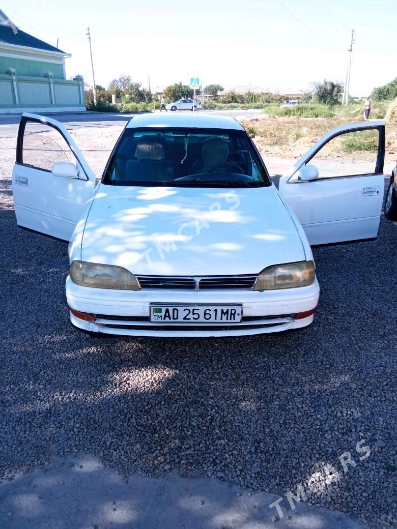 Toyota Camry 1992 - 45 000 TMT - Мары - img 4