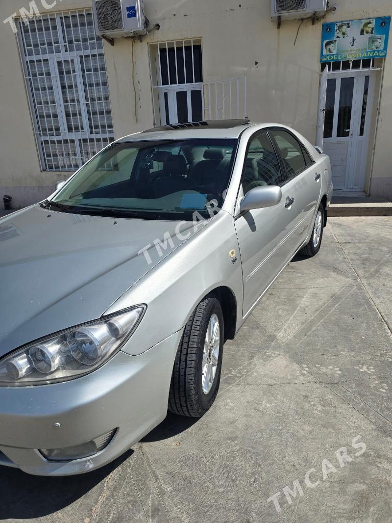 Toyota Camry 2003 - 187 000 TMT - Sarahs - img 2