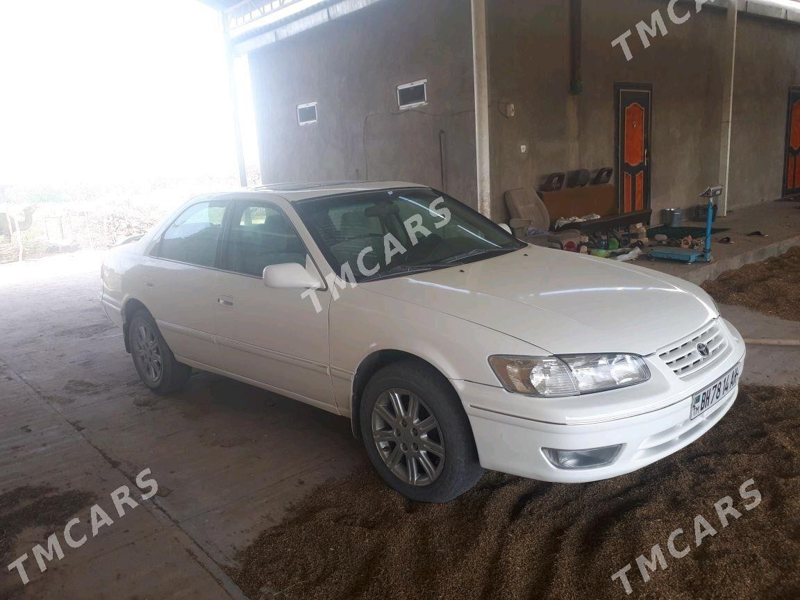Toyota Camry 1998 - 125 000 TMT - Теджен - img 7