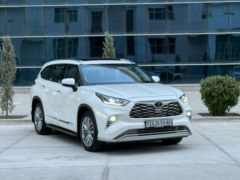 Toyota Highlander 2020 - 567 000 TMT - Ашхабад - img 2