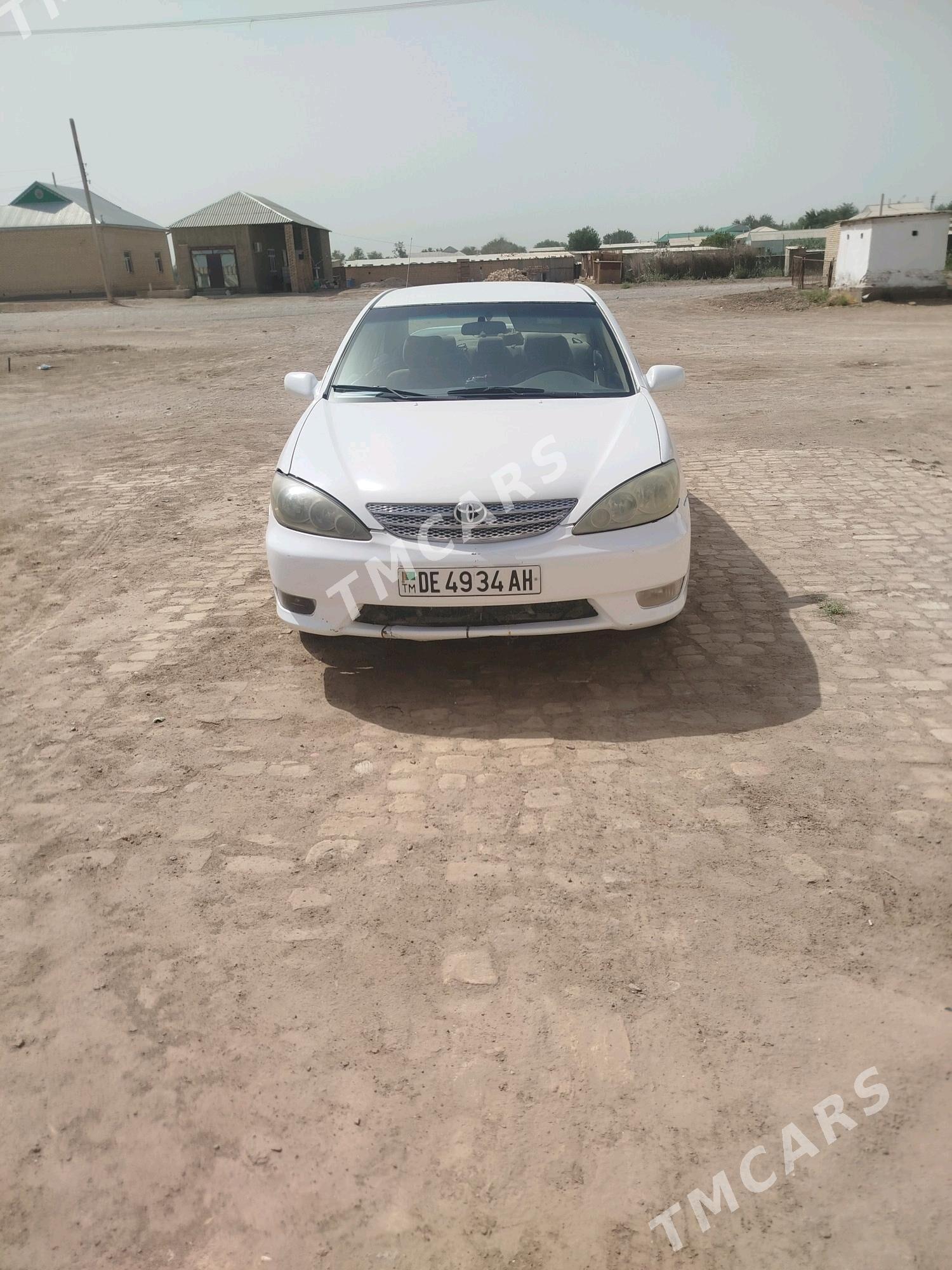 Toyota Camry 2004 - 120 000 TMT - Бабадайхан - img 5