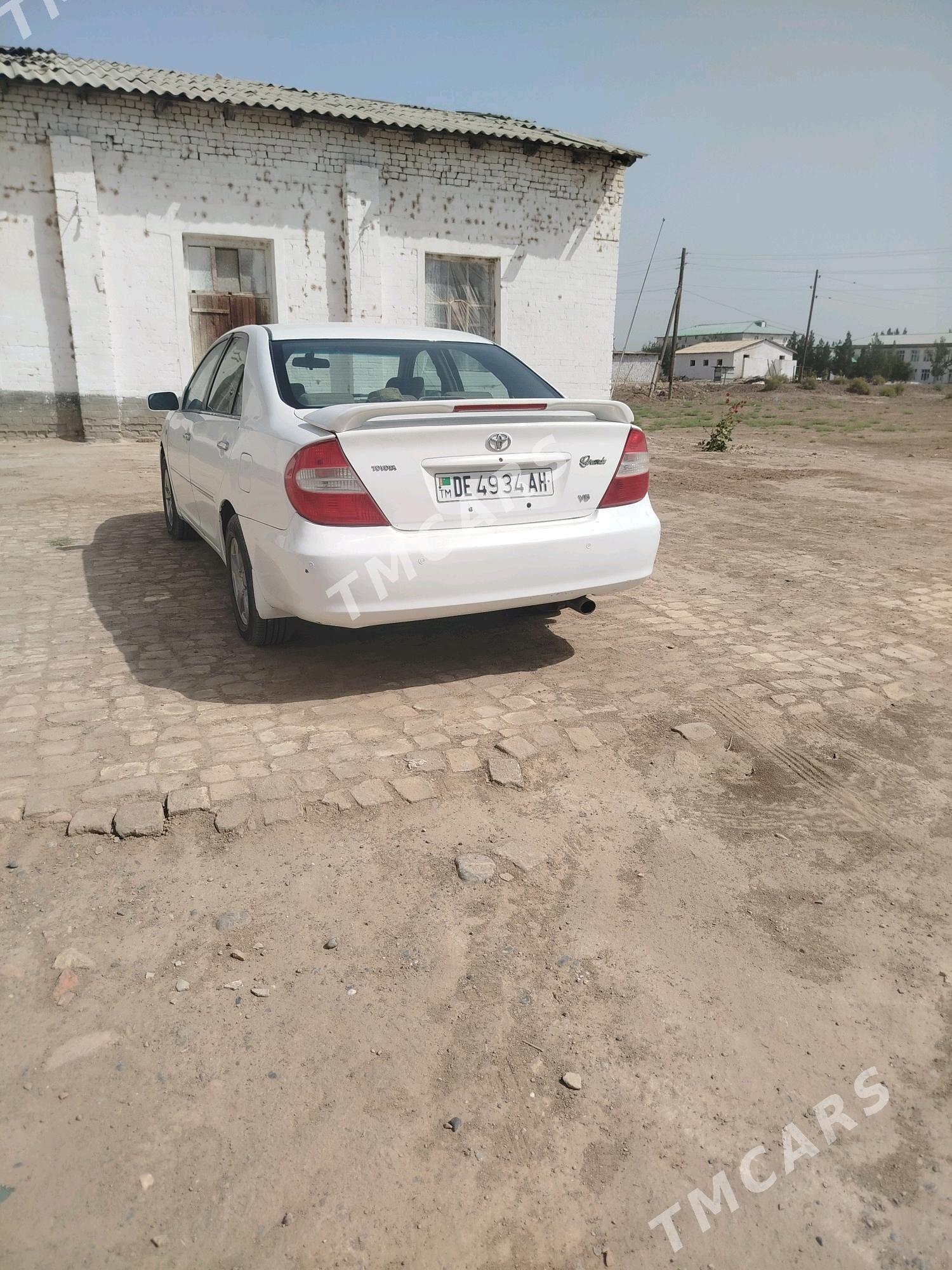Toyota Camry 2004 - 120 000 TMT - Бабадайхан - img 3