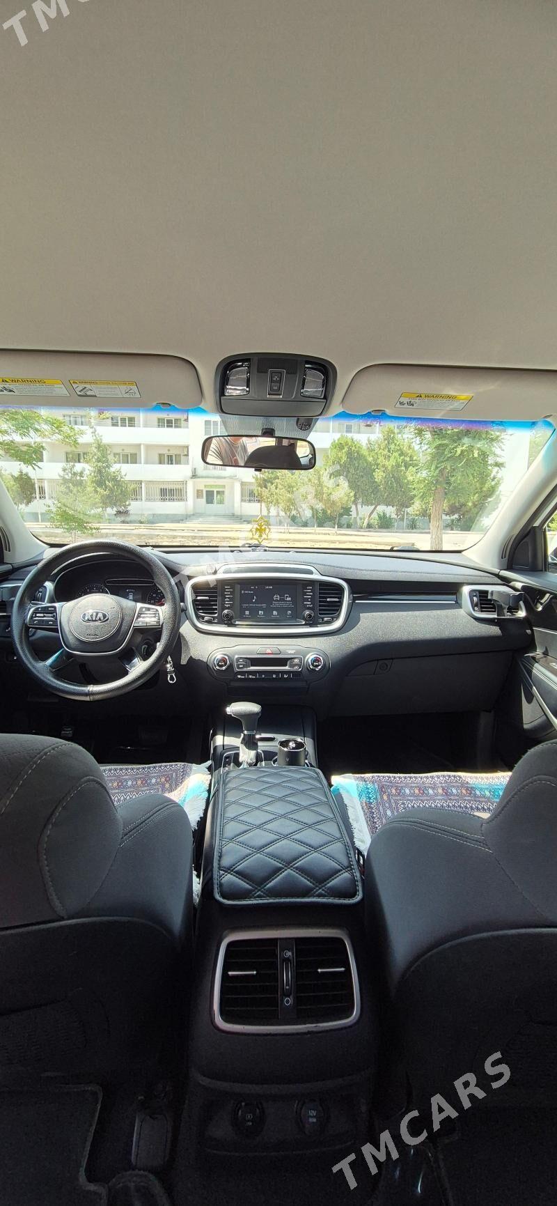 Kia Sorento 2019 - 290 000 TMT - Aşgabat - img 4
