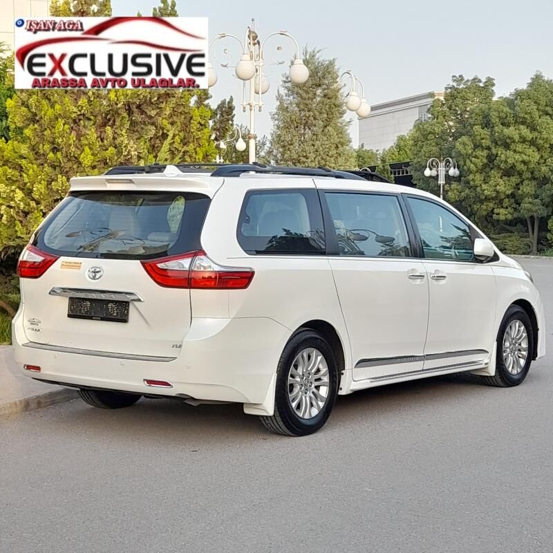 Toyota Sienna 2015 - 370 000 TMT - Бузмеин - img 3