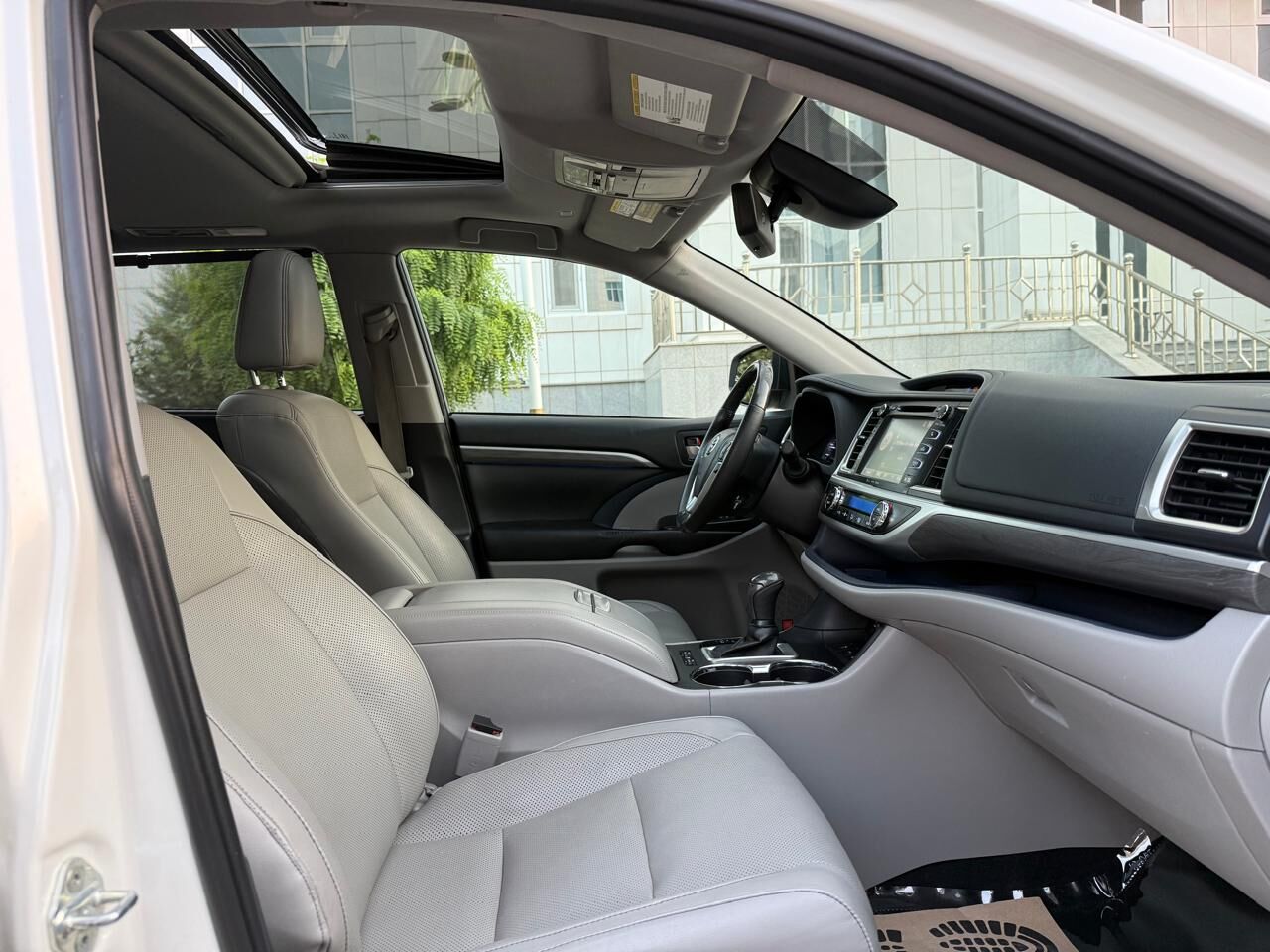 Toyota Highlander 2019 - 525 000 TMT - Ашхабад - img 9