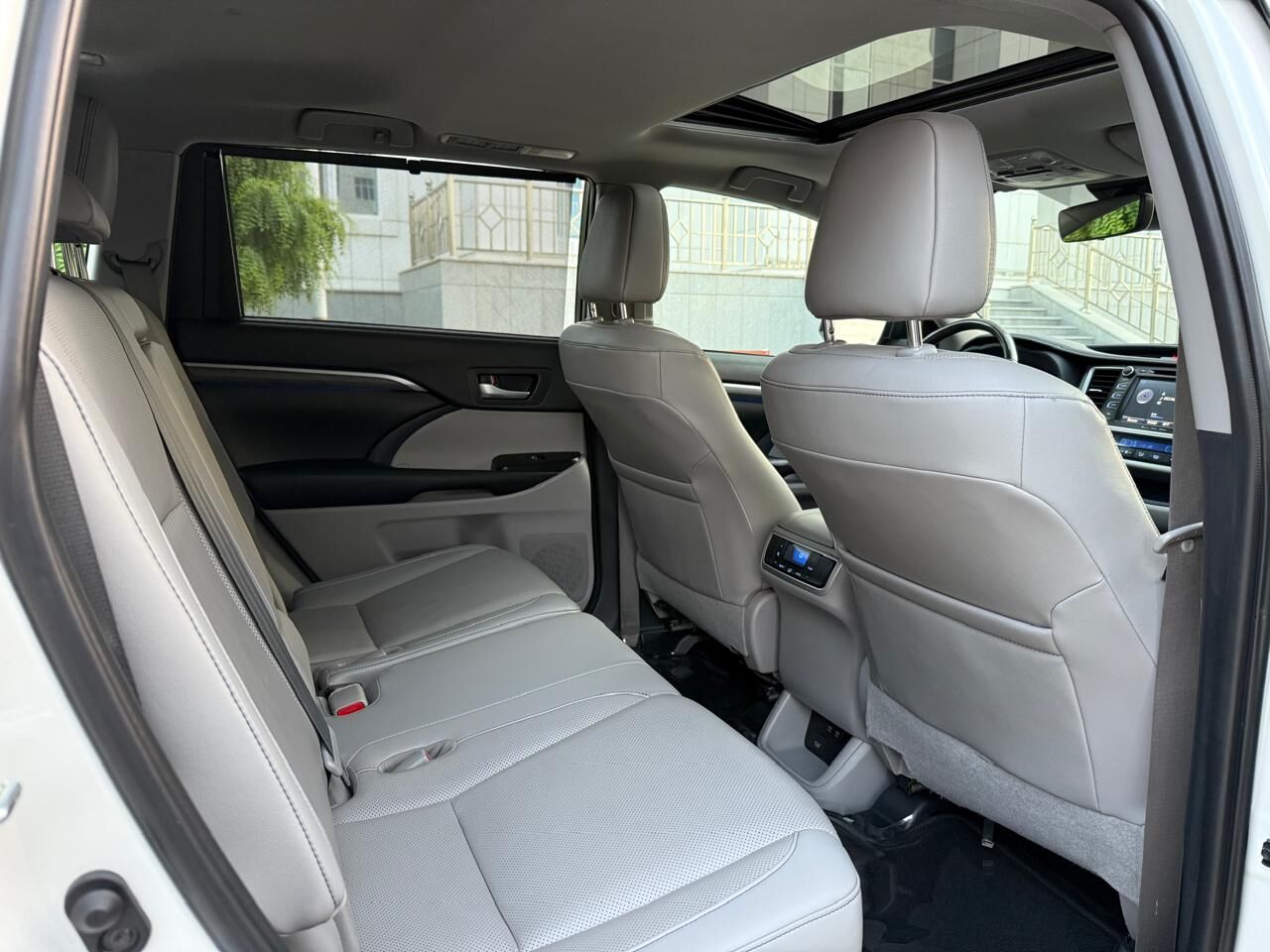 Toyota Highlander 2019 - 525 000 TMT - Ашхабад - img 8