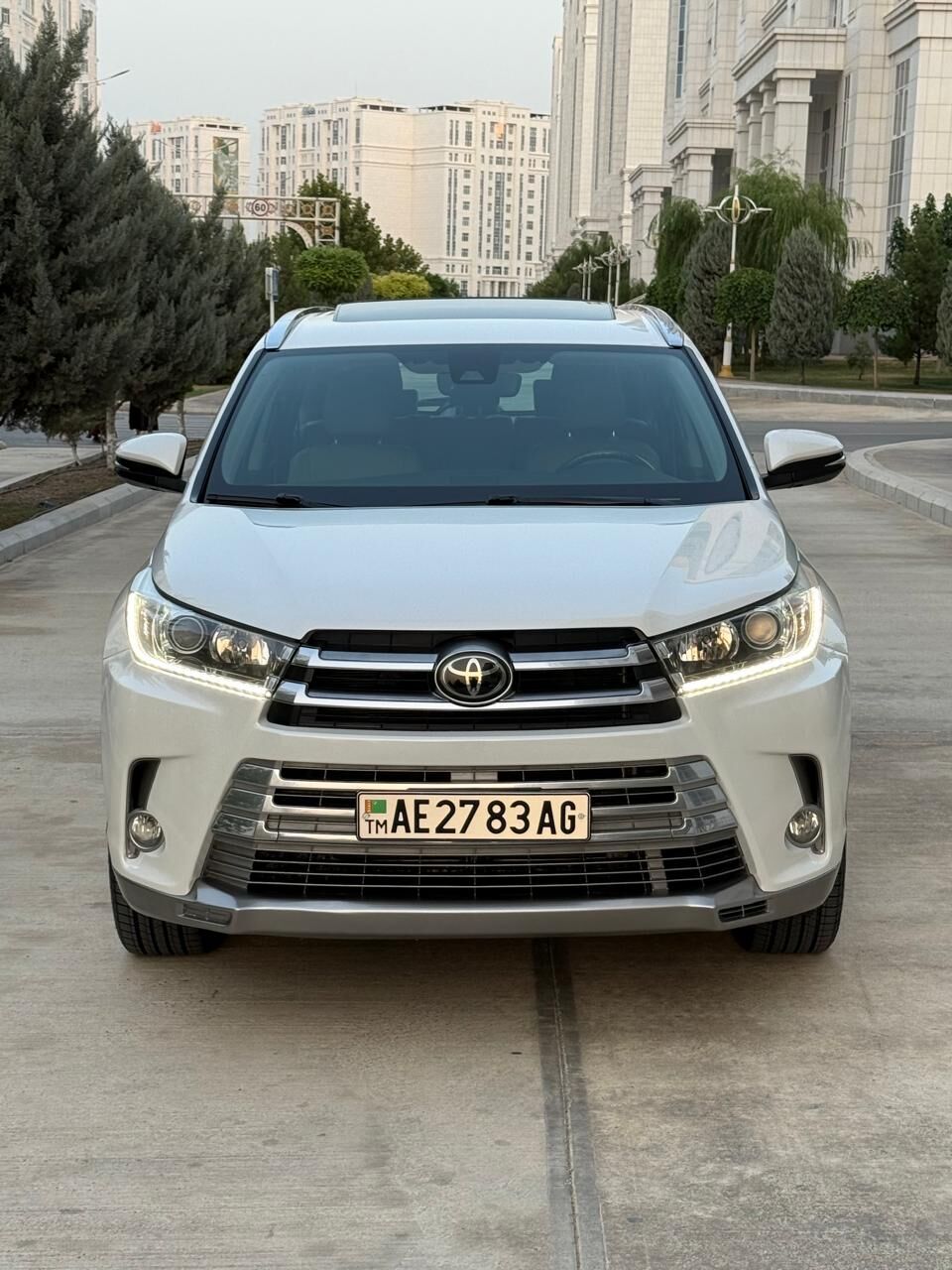 Toyota Highlander 2019 - 525 000 TMT - Ашхабад - img 2