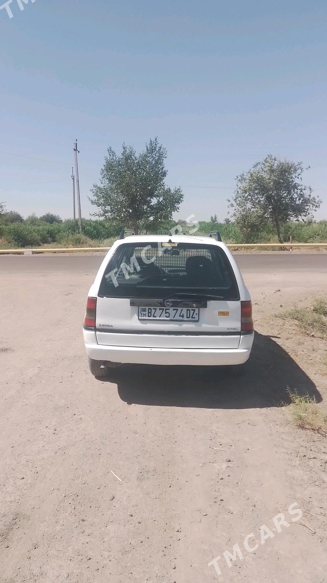 Opel Astra 1994 - 45 000 TMT - Şabat etr. - img 2