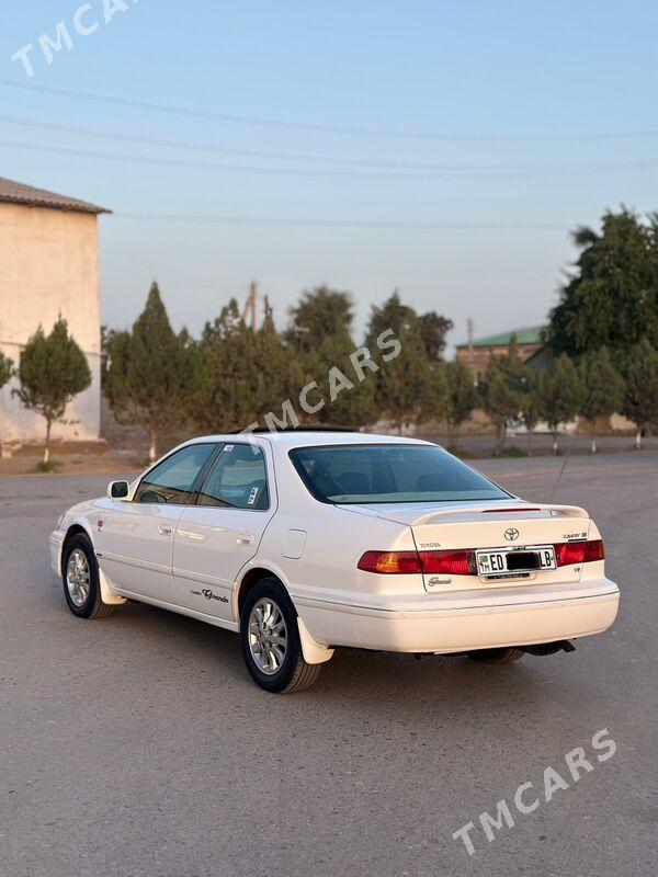 Toyota Camry 2000 - 190 000 TMT - Kerki - img 3