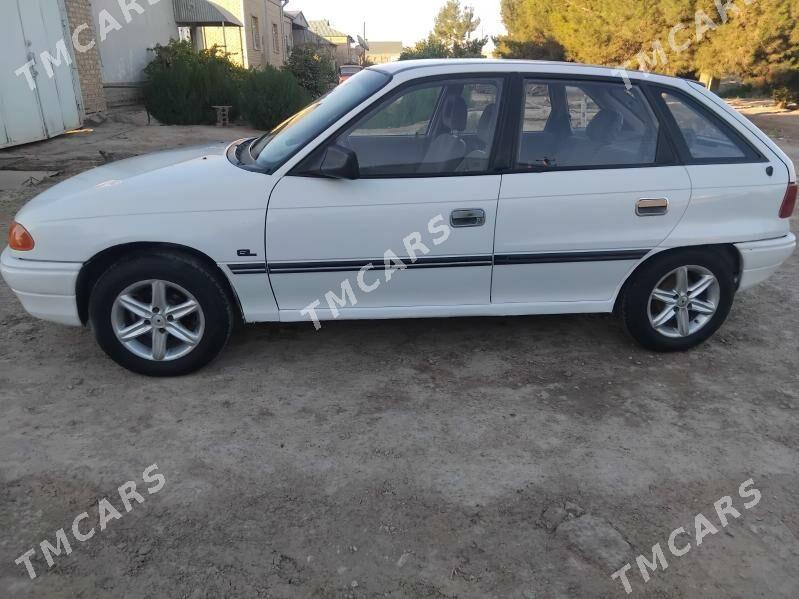 Opel Astra 1993 - 32 000 TMT - Mary - img 3