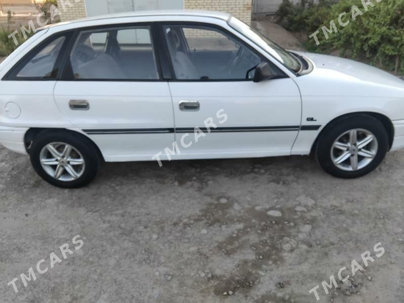 Opel Astra 1993 - 32 000 TMT - Mary - img 2