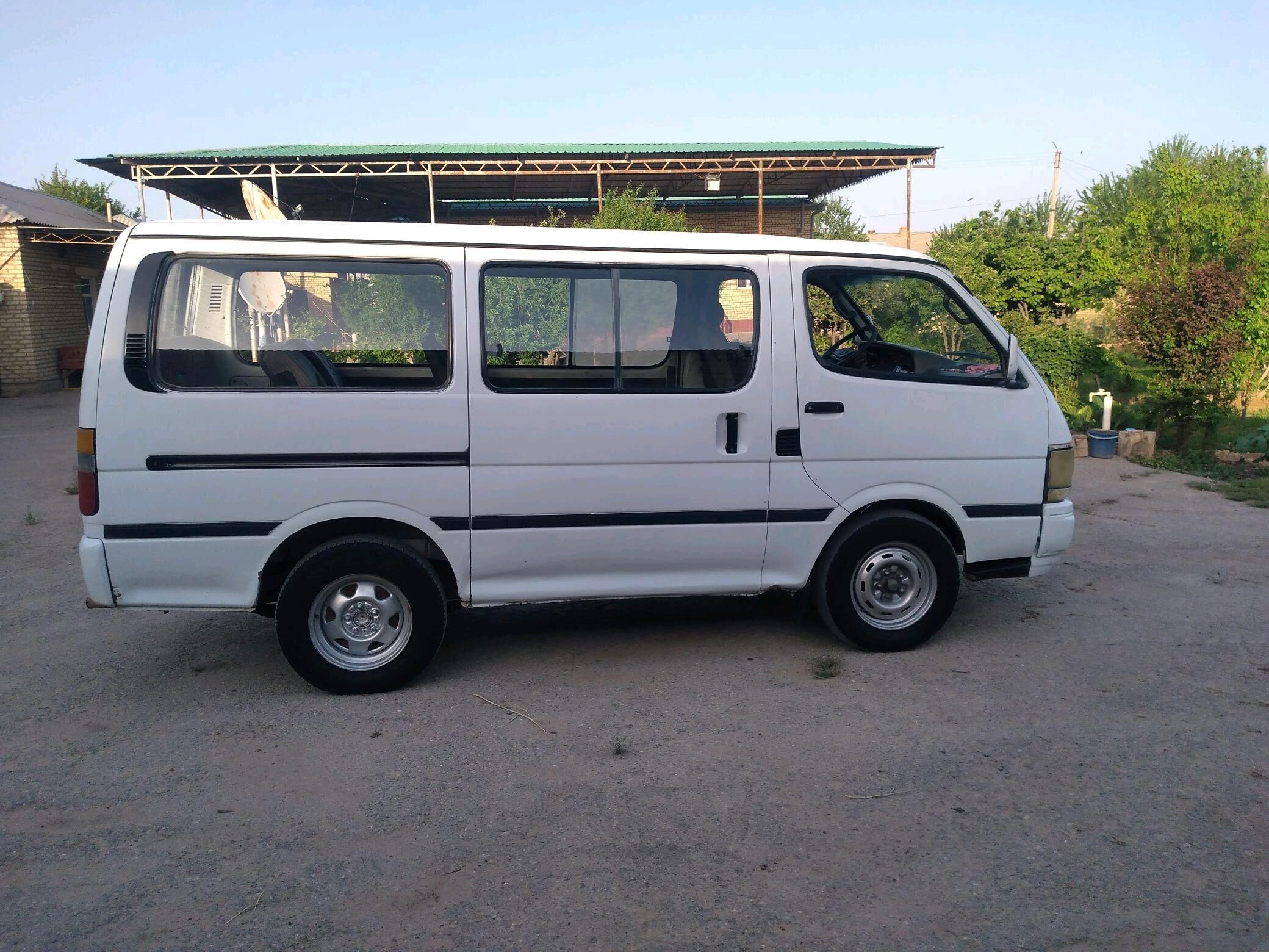 Toyota Hiace 1996 - 59 000 TMT - Бабадайхан - img 3